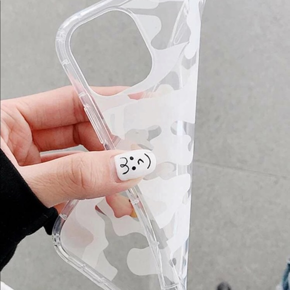 iPhone 11 Pro Max case - Picture 3 of 4